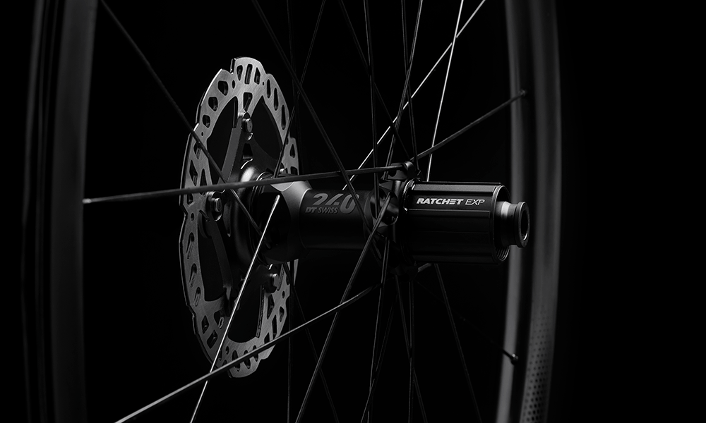 Zapletená kola Fast Forward FFWD Ryot 33 DT 240 plášťová Shimano černá matná