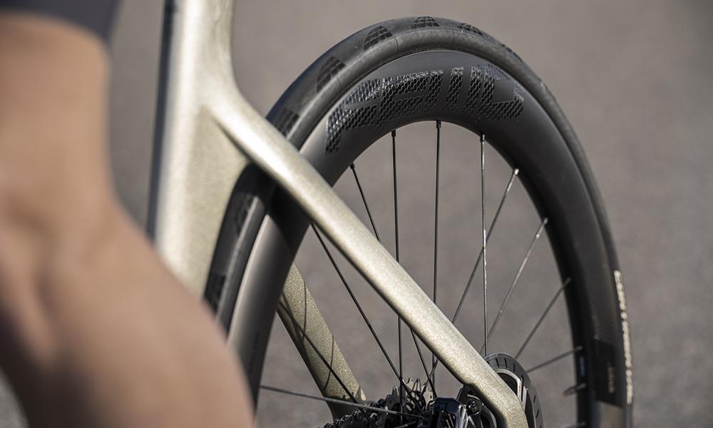 Zapletená kola Fast Forward FFWD Ryot 55 DT 240 plášťová černá bílá Campagnolo