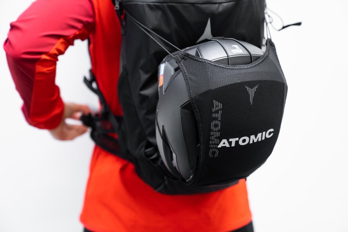 Batoh Atomic Backland 22+ black
