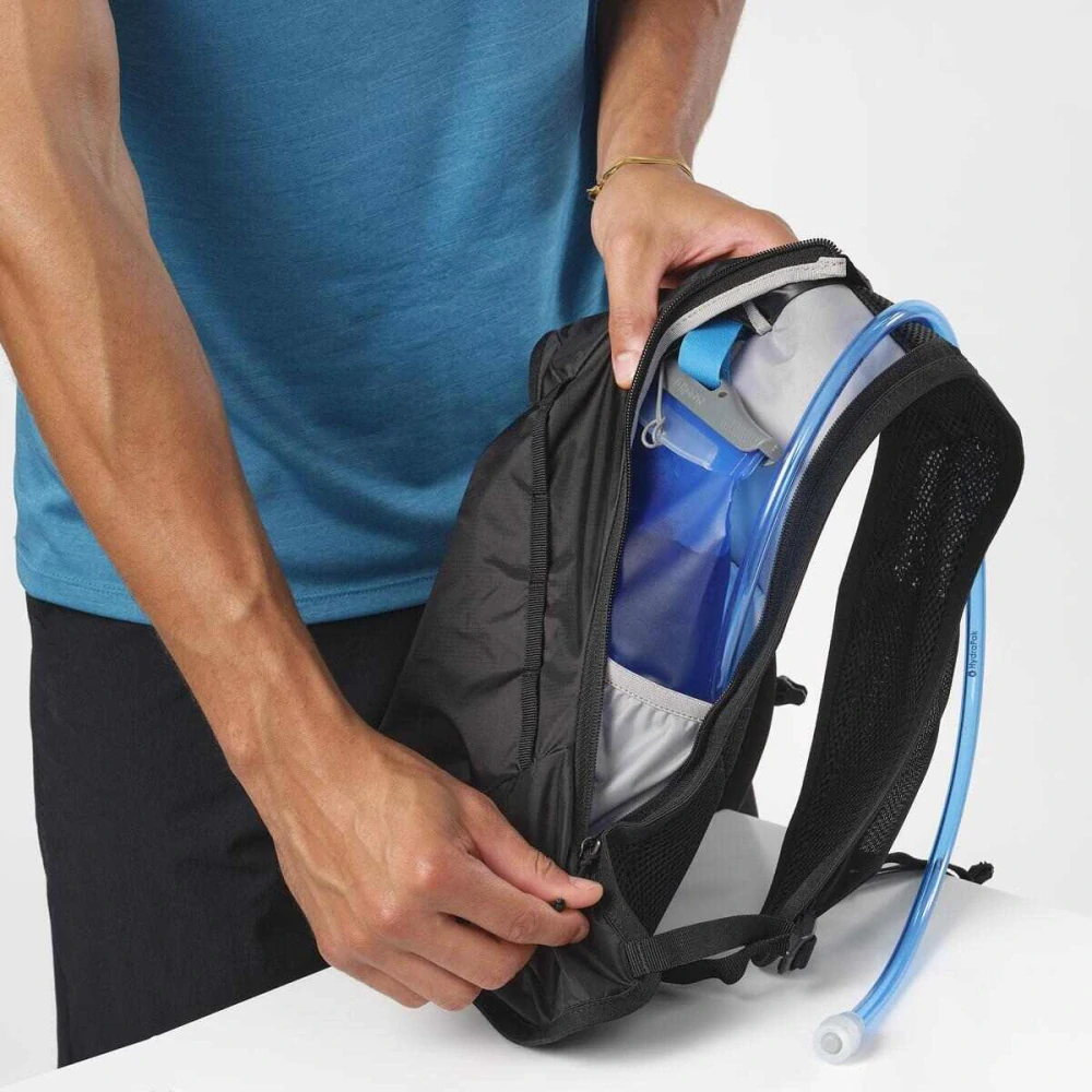 Batoh Salomon Cross 4 černý bílý