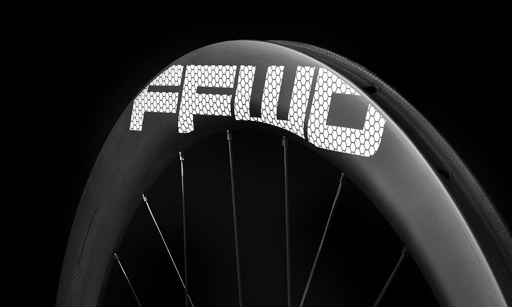 Zapletená kola Fast Forward FFWD Ryot 55 DT 240 galuska černá bílá