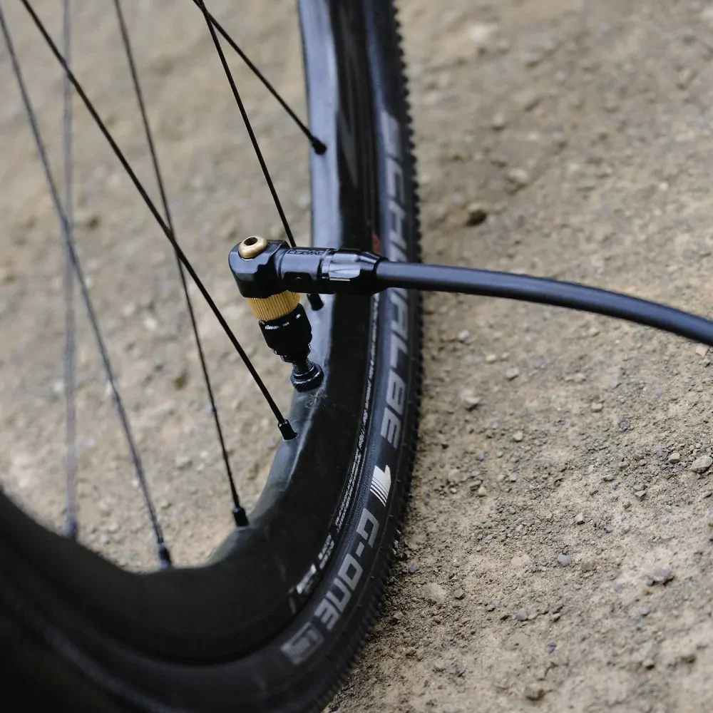 Pumpa Lezyne Sport Gravel Drive červená