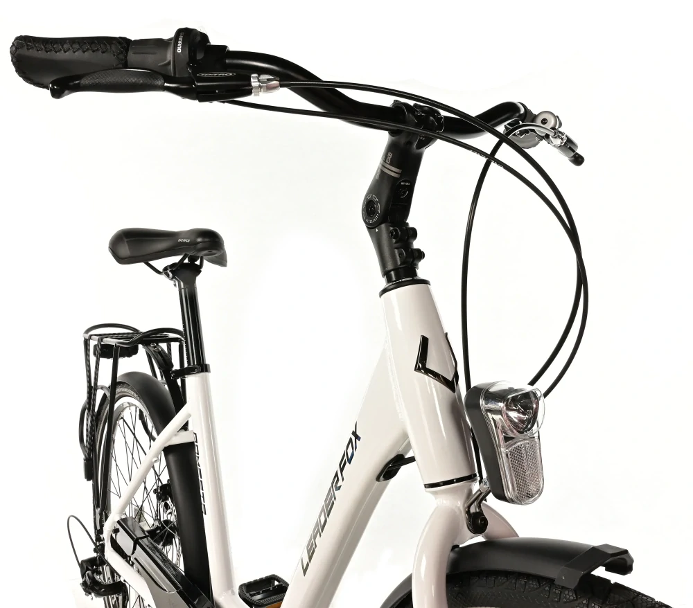 Městské kolo Leader Fox Domesta bílá 2025