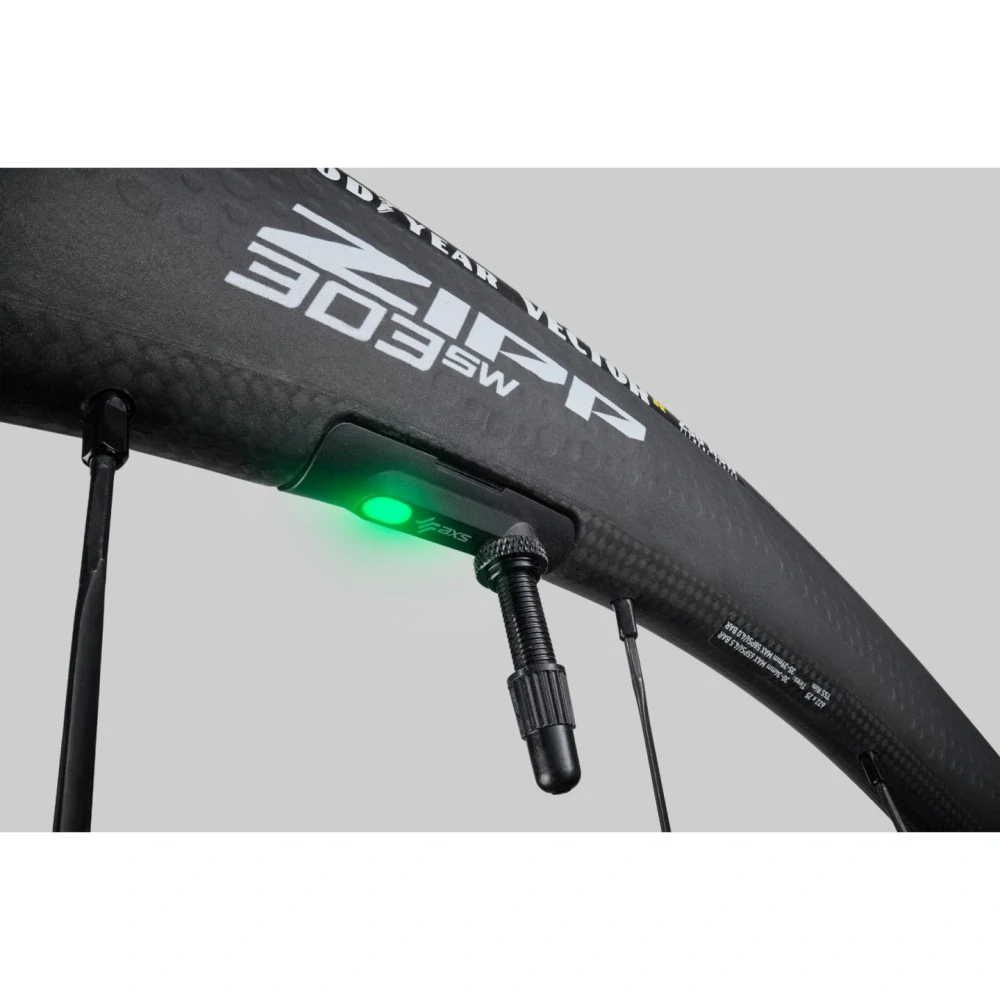Zapletené kolo Zipp 303 SW Center Lock Tubeless Ready Hookless 12x100 přední