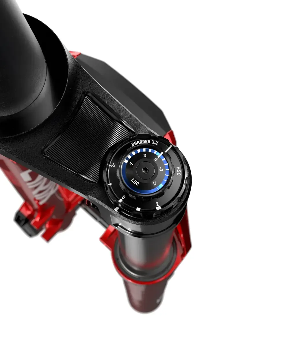 Vidlice Rock Shox Lyrik Ultimate Charger 3.2 RC2 29 Boost 15x110 140mm 44 mm offset červená